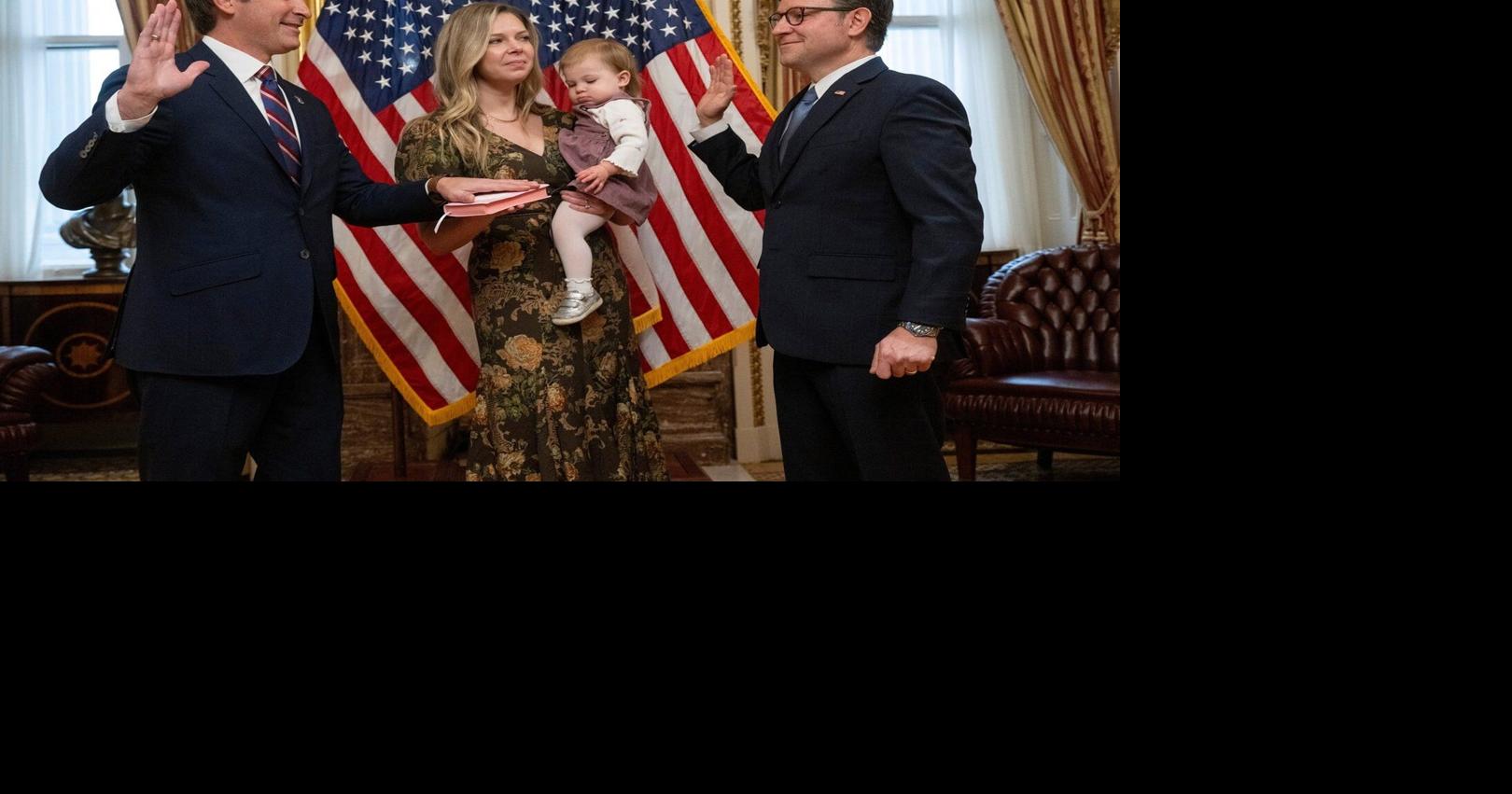 Republican Matt Van Epps is sworn in as the newest House member days after winning election