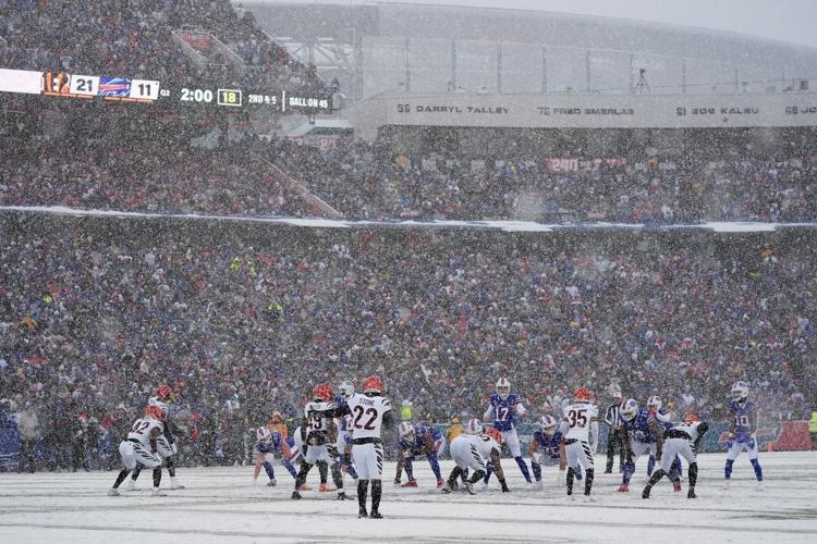 Bills rally for 39-34 win over Bengals thanks to Josh Allen's 4 TDs ...