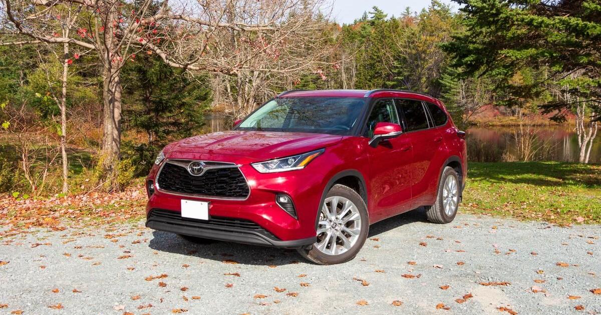 Toyota Highlander comfortable and thoughtful, with a heck of a V-6