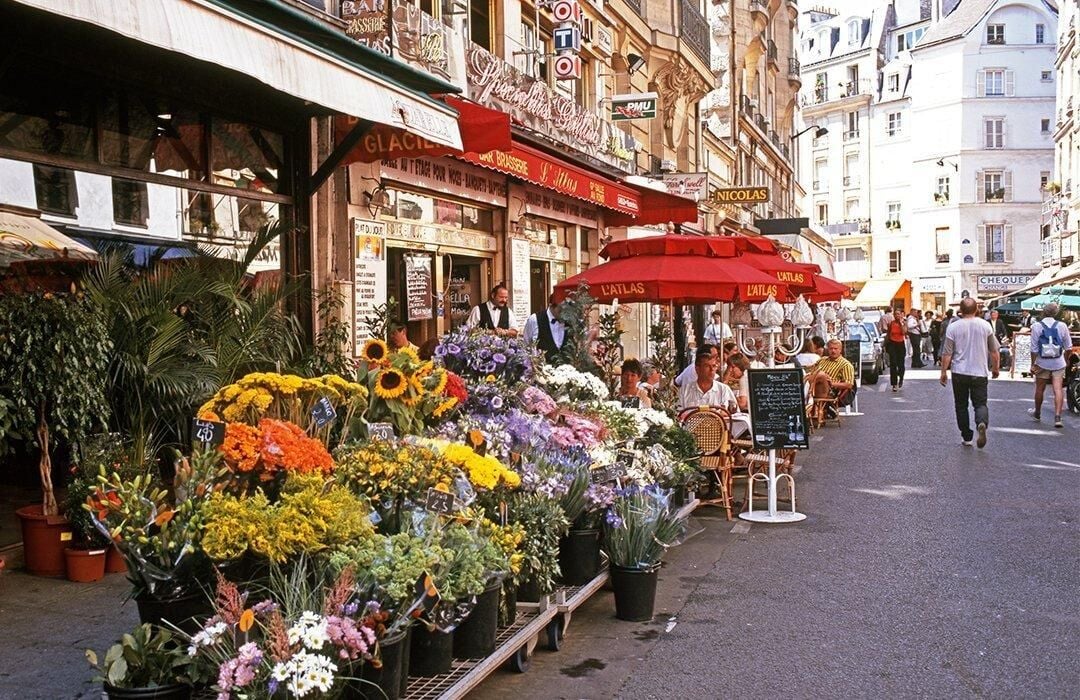 A Terrific New Tea Emporium Just Opened on Rue Cler! - Paris Perfect