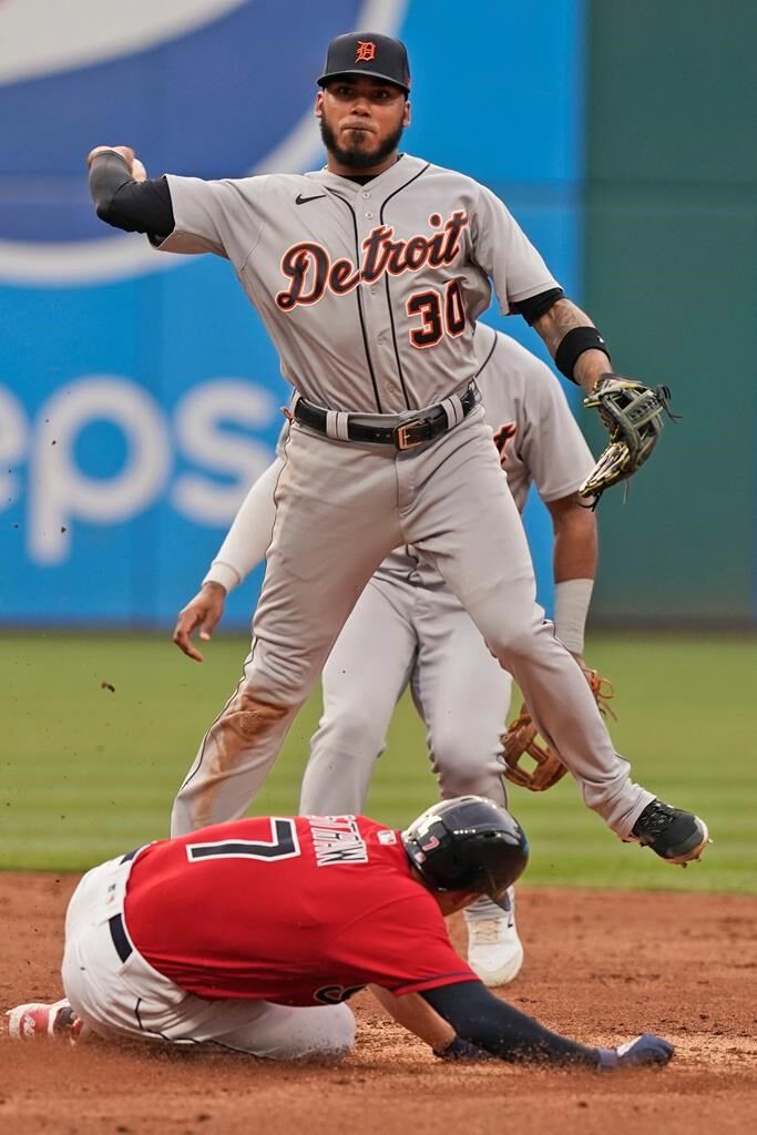 Kansas City royally spoils Miguel Cabrera's 500th home run