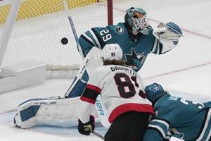 Gaudette scores go-ahead goal as Senators beat Sharks 4-3 with only 11 shots on goal