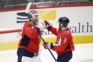 Capitals even series with 3-1 Game 2 win over Hurricanes