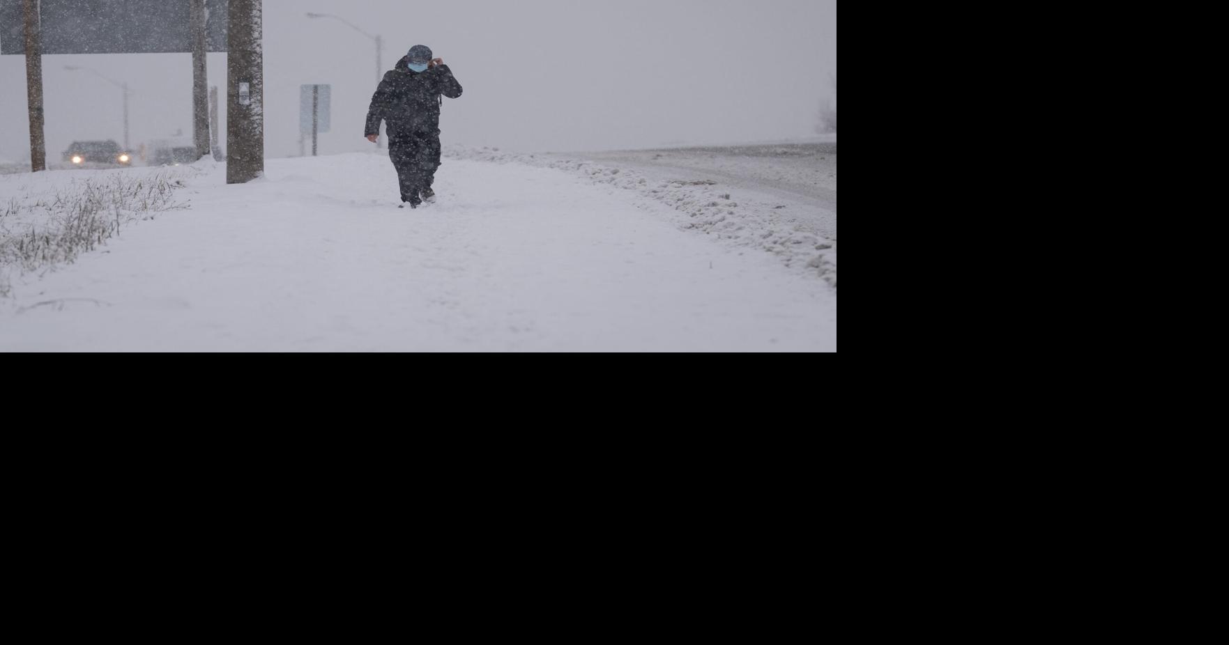 Snowfall recap: Toronto weather alert lifted; Around 200 collisions reported; TTC stops resume regular service