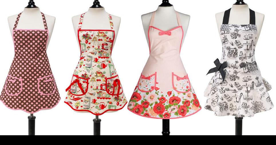 Significance of aprons tied up in knots