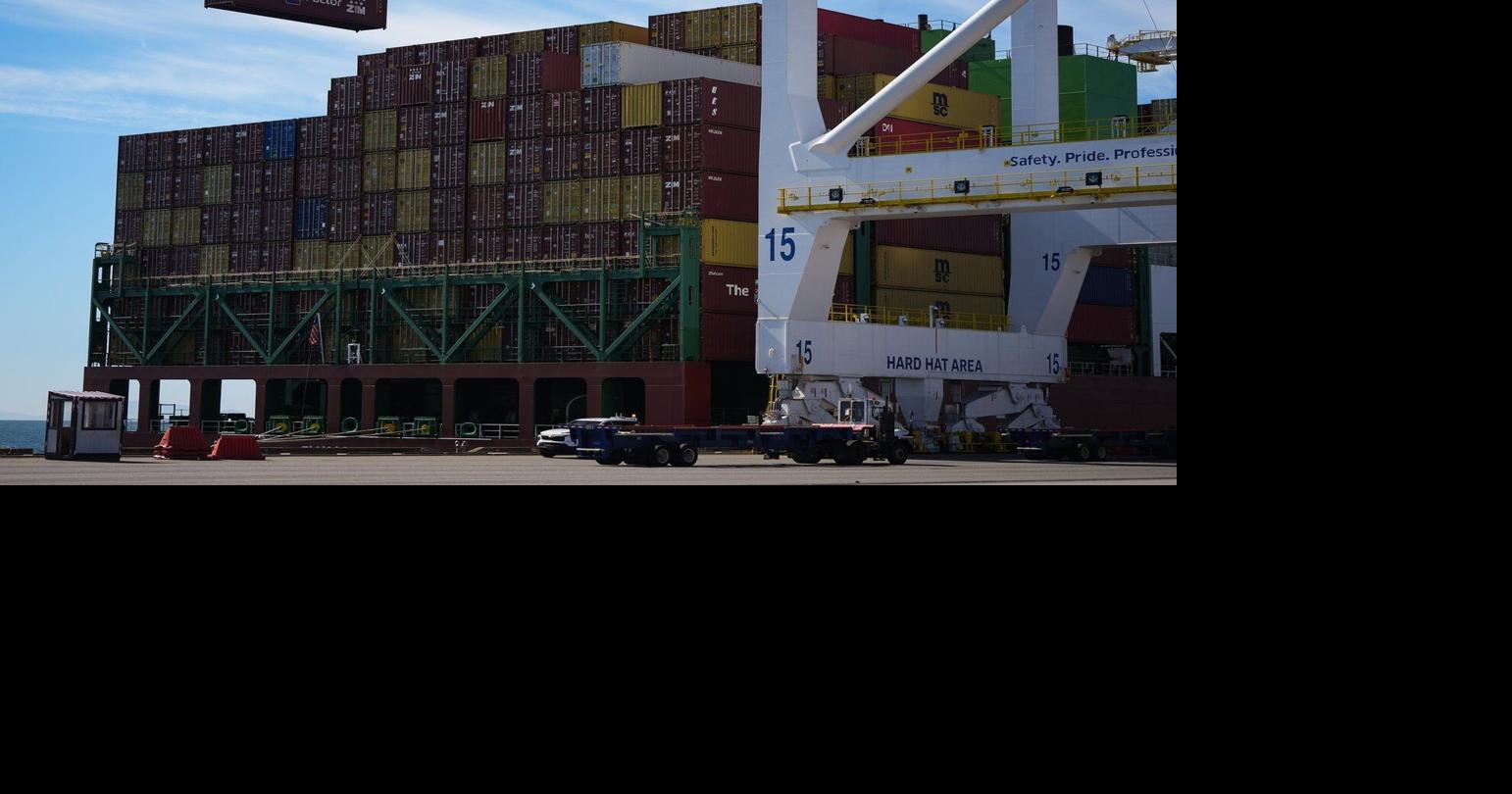 Statistics Canada reports merchandise trade surplus grew to .9B in June