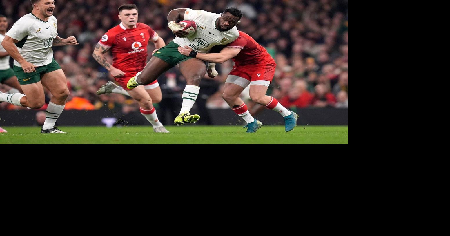 Record win by Springboks in Wales marred by Etzebeth red card for eye gouge