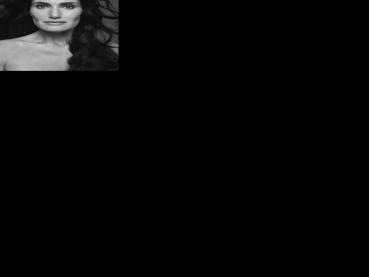 Idina-Menzel.JPG