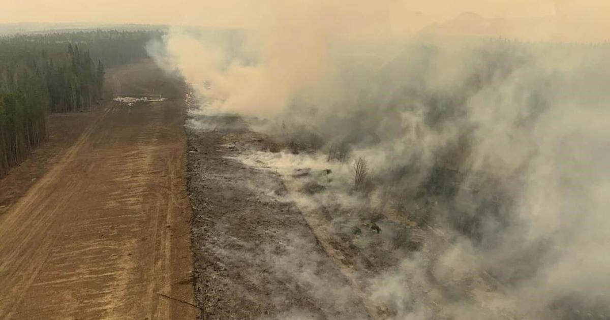 Flared Fire ‘Flared back up’: Alberta town of 8,400 evacuated for second time due ...