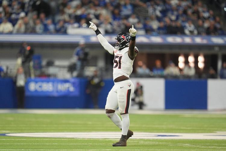 NFL division races tighten after a weekend full of surprises and upsets