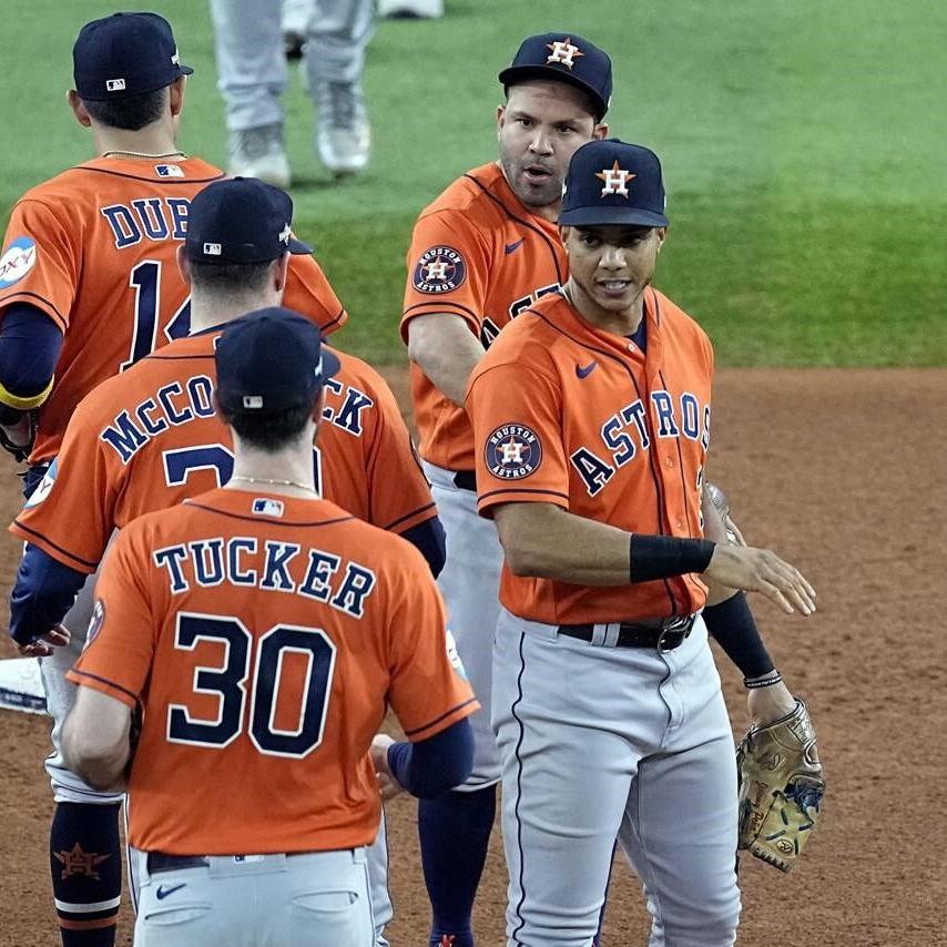 AIR YORDAN! Alvarez CRUSHES home run off Chris Sale! (Gives Astros early  1-0 lead) 