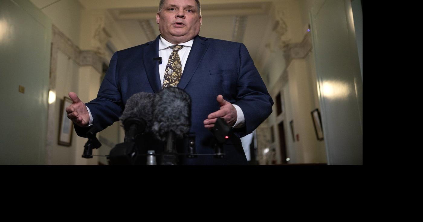 Timeline of turmoil for B.C. Conservatives, with nine defections in three weeks