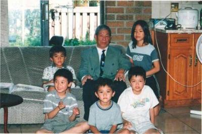 hoa vo family photo.jpg