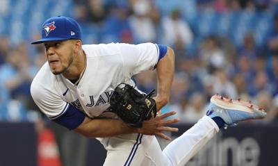 Stairs has positive contract talks with Blue Jays