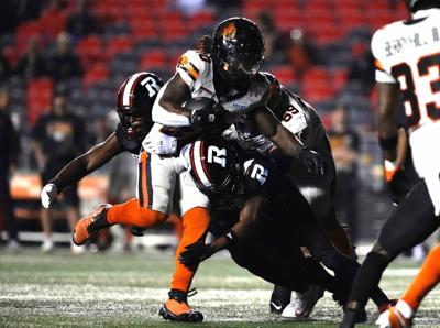 Redblacks rally in final quarter to knock off Lions 34-33