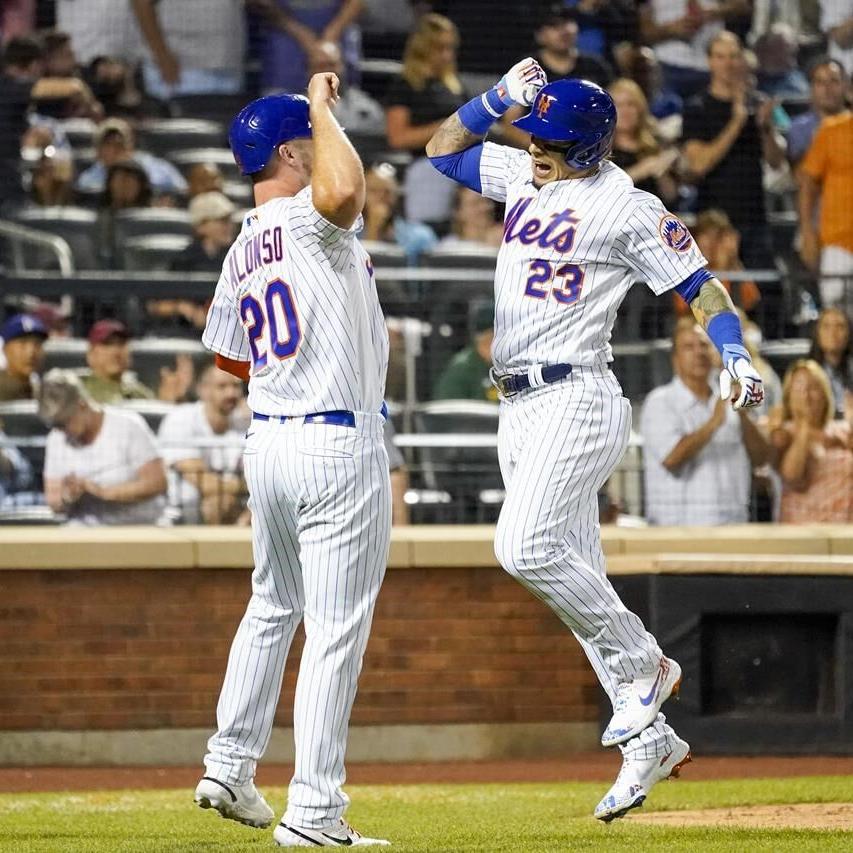 Javier Báez homers in his New York Mets debut — one day after his