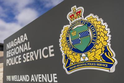 3 dead after vehicle strikes tree, catches fire in Niagara-on-the-Lake: police