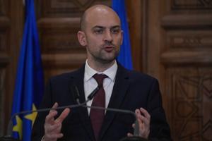 活動家死に関する米国のコメントを受け、フランス、チャールズ・クシュナー米国大使を召喚へ