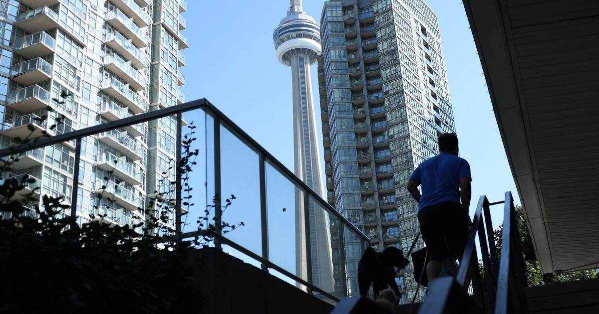 Investors own 65% of Toronto’s smaller condo units: Statscan