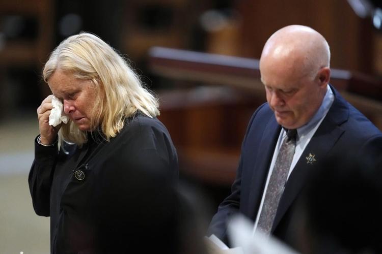 Funeral held for a Los Angeles County sheriff's deputy who was ambushed ...