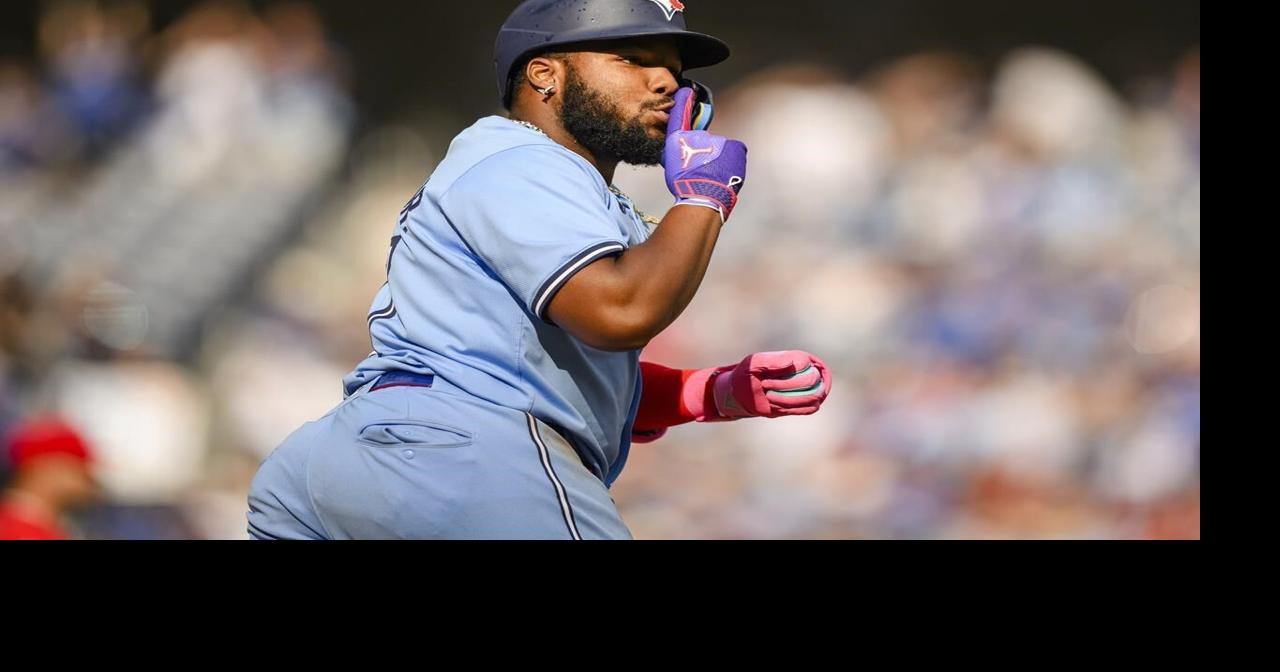 Blue Jays, star slugger Guerrero avoid arbitration with one-year contract