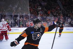 Scott Laughton scores career-high 4 goals for the Flyers' 4-1 victory over the Red Wings
