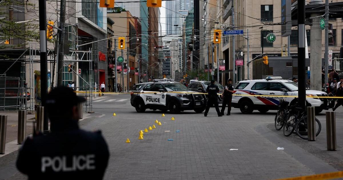 Man dies after daytime stabbing in downtown Toronto