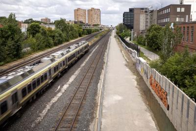 West Toronto Railpath.JPG