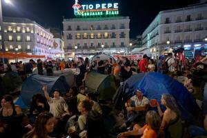87-year-old’s eviction sparks encampment in Madrid plaza to protest housing crisis