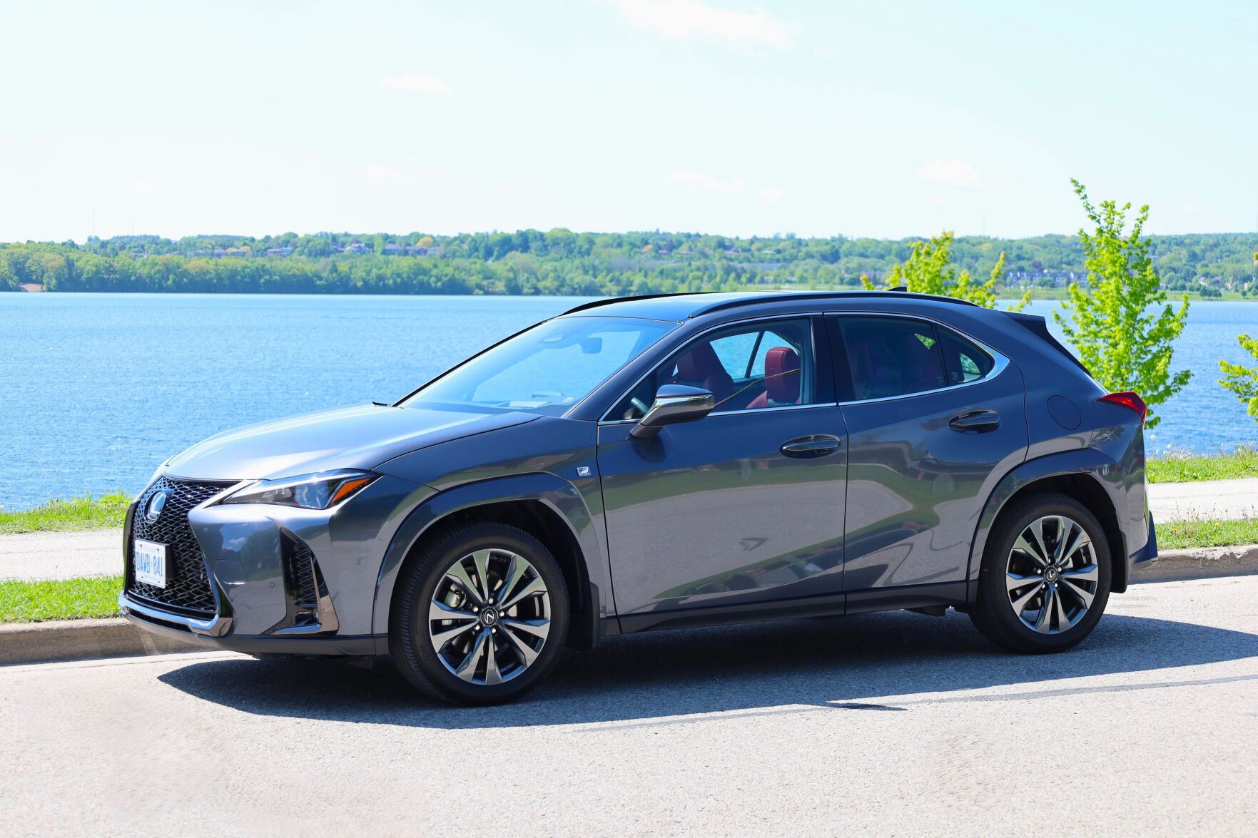 2025 Lexus UXh hybrid is great for city driving