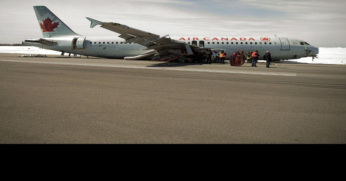 Lawsuit filed over Halifax plane crash alleges airport should not have