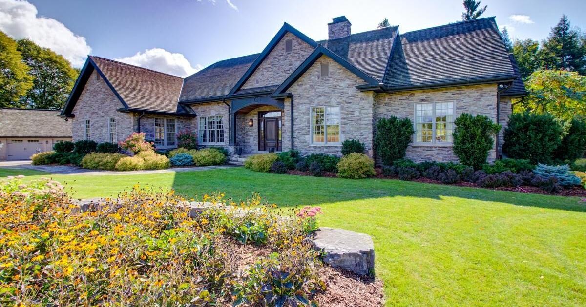 From a 569,900 twostorey in Oshawa to a 3.25M bungalow in Nobleton, these homes for sale are From a 569,900 twostorey in Oshawa to a 3.25M bungalow in Nobleton, these homes for sale are