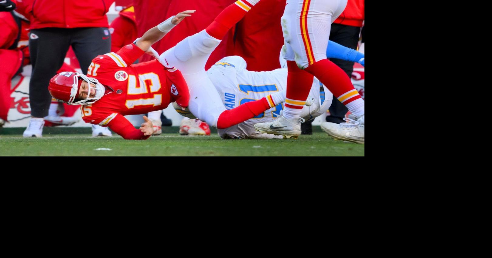 Chiefs quarterback Patrick Mahomes undergoes ACL surgery in Dallas ...
