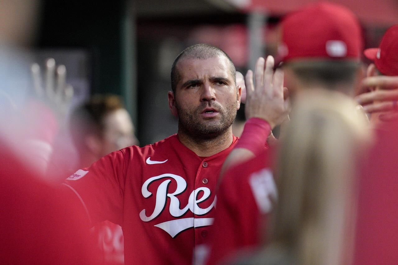 Joey Votto Placed On The 10-day Injured List By Reds With Shoulder ...