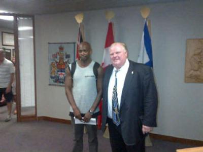 Dave Chappelle takes quest for a smoke to Mayor Rob Ford's office