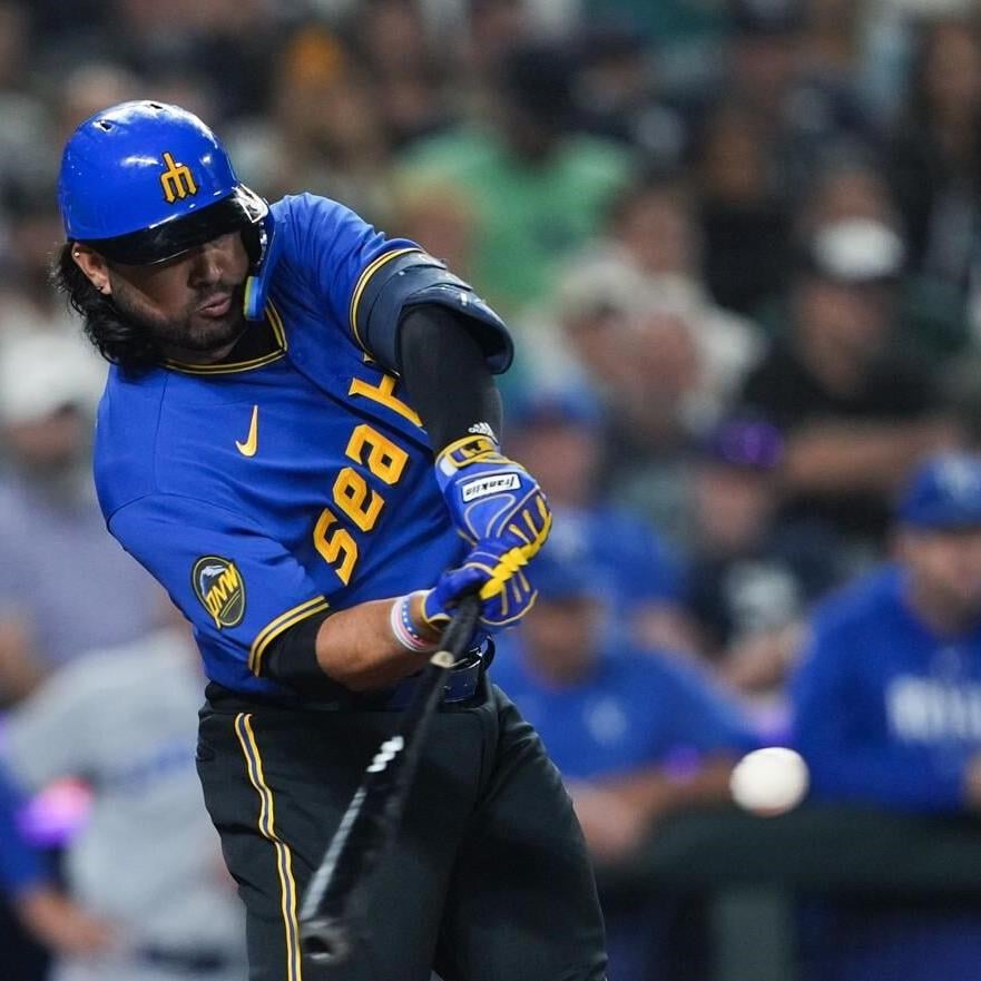 Mariners tie Texas for AL West lead, beat Royals 7-5 behind Suárez 3 hits,  3 RBIs - ABC News