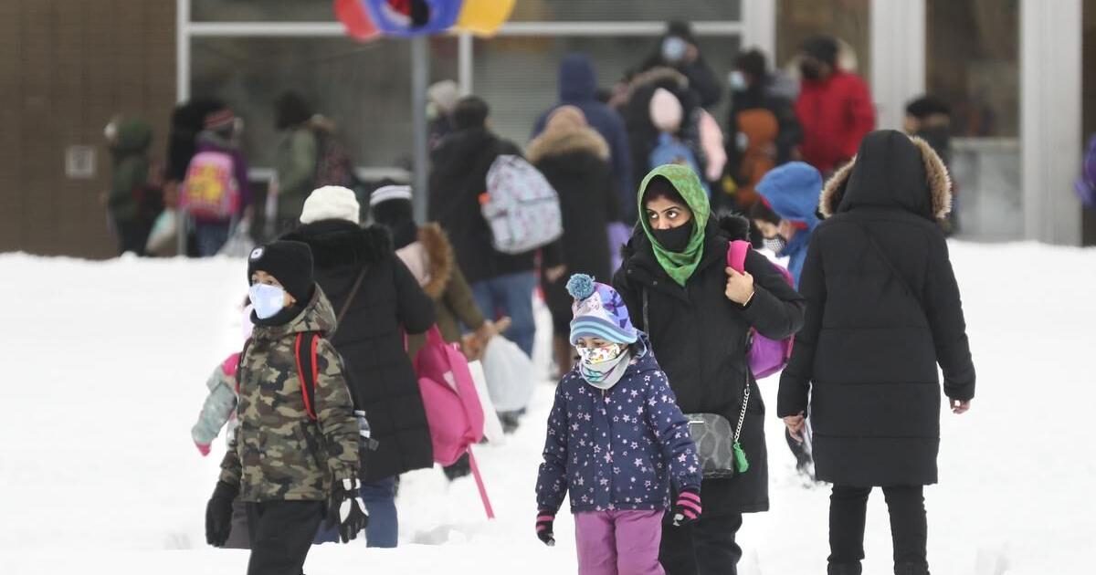 Ontario students head back to school in wake of COVID-19