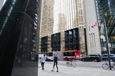 S&P/TSX composite rises Friday morning, U.S. markets also higher