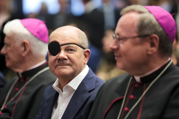 German Chancellor Scholz tweets picture of himself with black eye patch ...