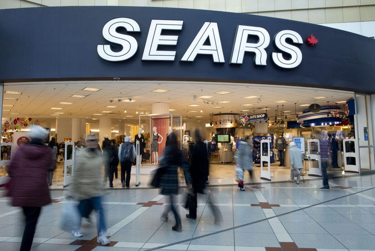 The Toronto Eaton Centre's store dedicated to the Blue Jays has