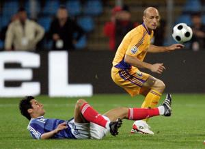 Former Romania soccer midfielder Gabriel Muresan drowns in lake. He was 44