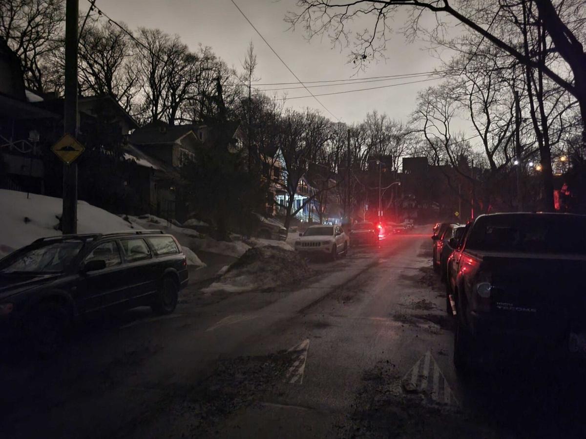 Toronto Hydro Restores Power After Outages Affecting 15,000