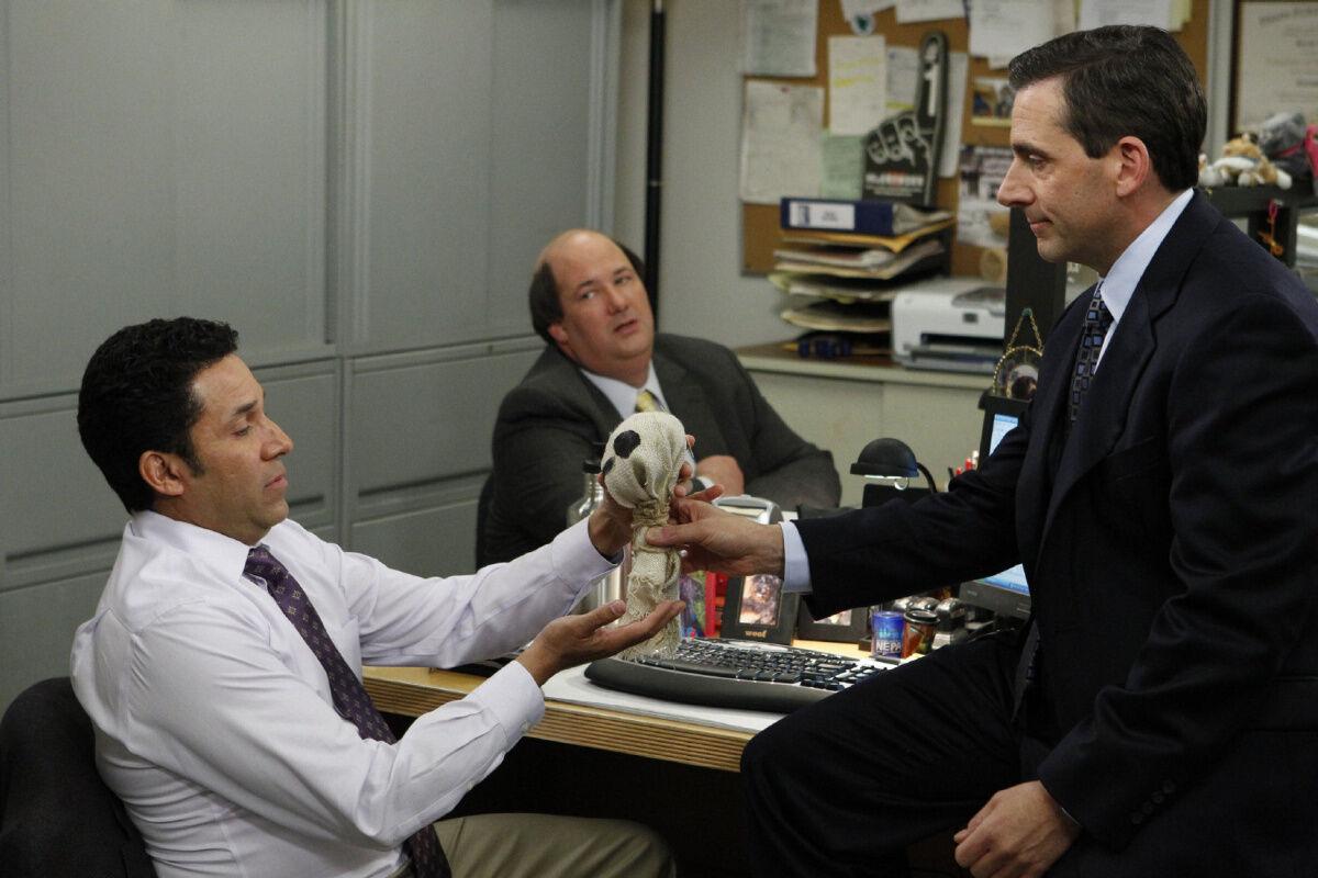 Actor Steve Carrell leaves The Office