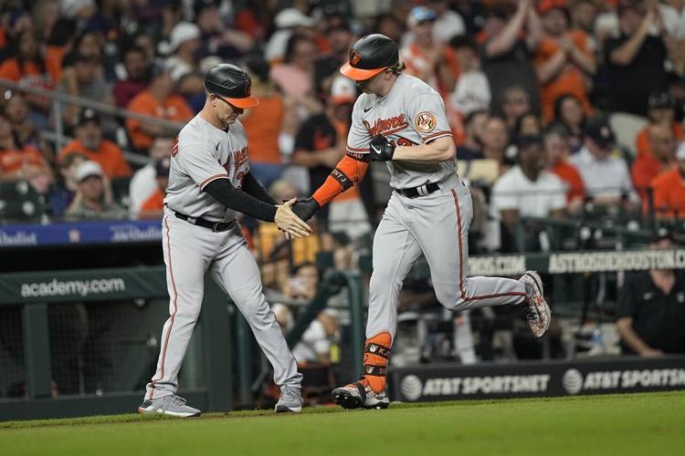 Hays’ two homers lead Orioles to 9-5 win over slumping Astros