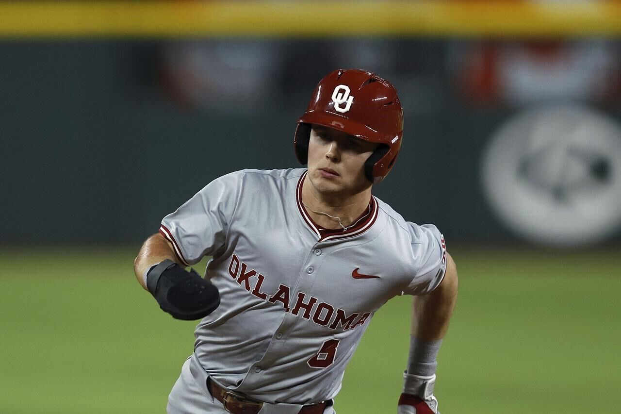College baseball notebook: Sooners' regular-season conference title is  their first since 1995