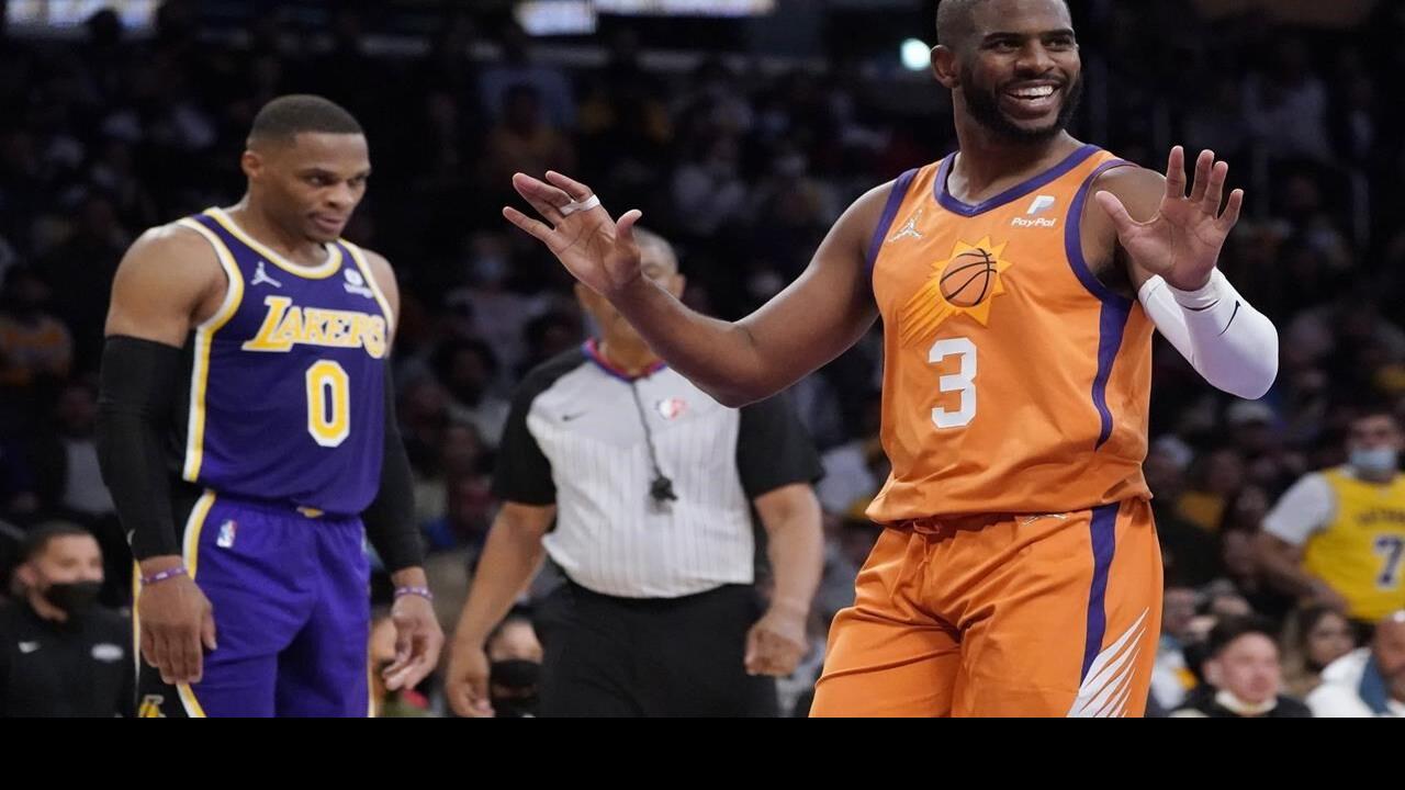 Monk elevates in fourth quarter, pushes Lakers to victory
