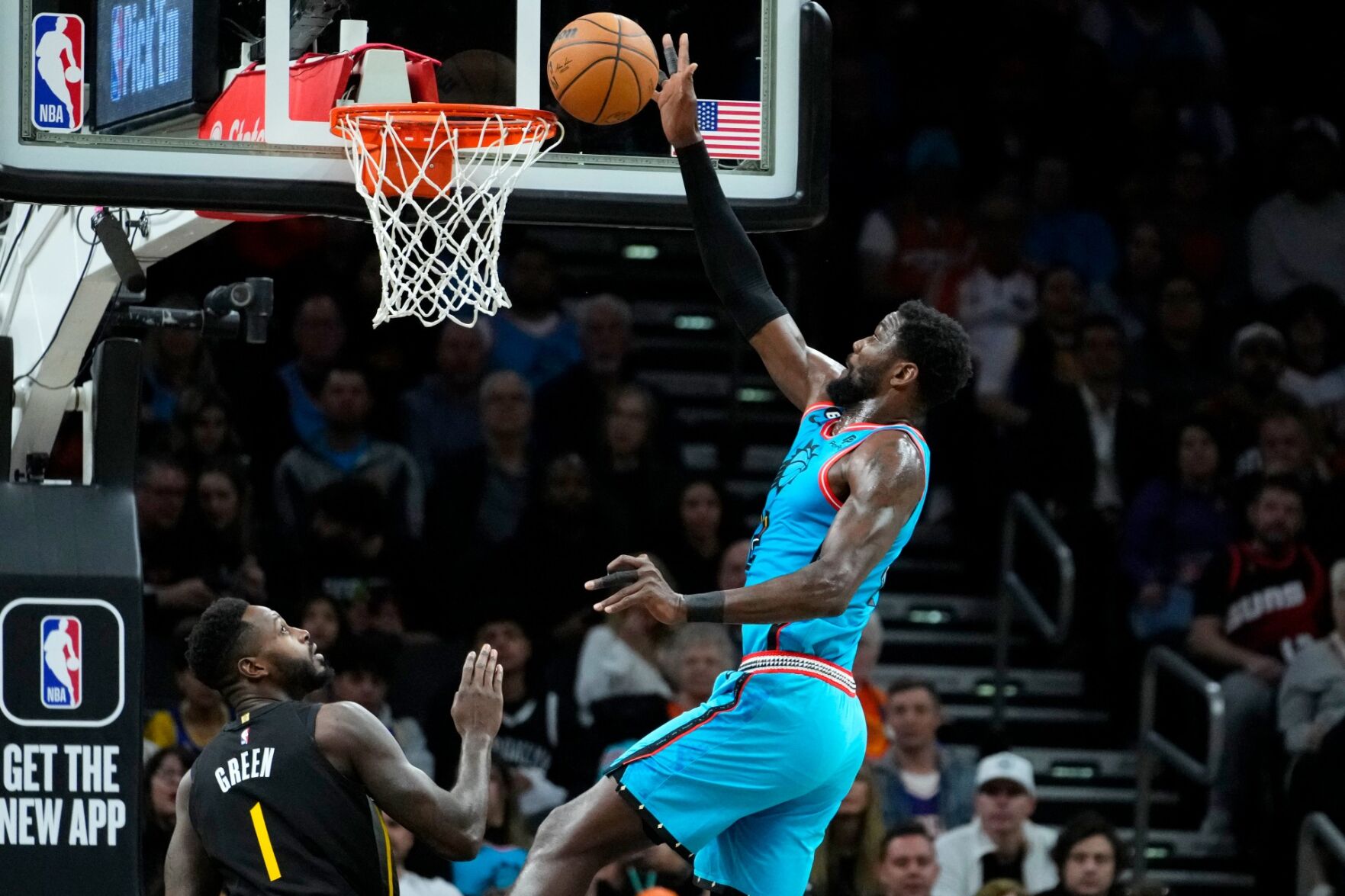 Best NBA prop picks November 22 Back Deandre Ayton on the glass