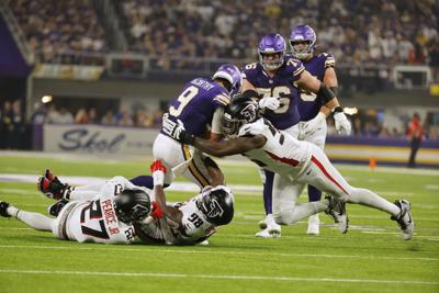 J.J. McCarthy's rough home debut: What went wrong for the Vikings?
