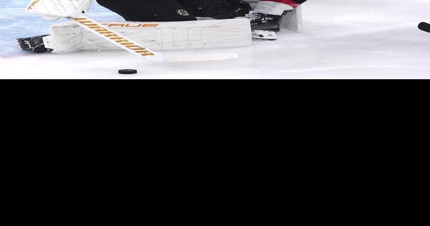 Korpisalo makes 29 saves against former team in Bruins' 2-0 victory over Senators