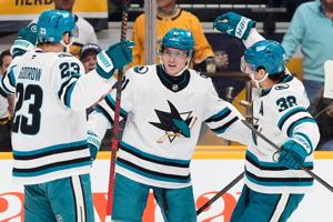 Gaudette's goal with 21 seconds left helps Sharks win 5-4 to snap Blues' 3-game win streak